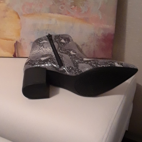 esprit Maren Booties NEW - Picture 5 of 9